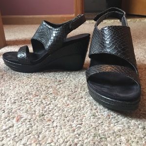 Aerosoles black snake skin wedge sandals